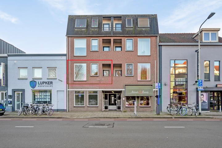 Bredaseweg 92b in Tilburg foto