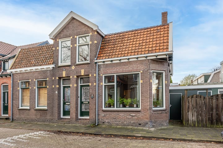 Bredenhofstraat 11 in Zaandijk