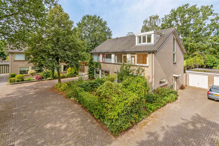 Bredenhorst 151 in Deventer foto