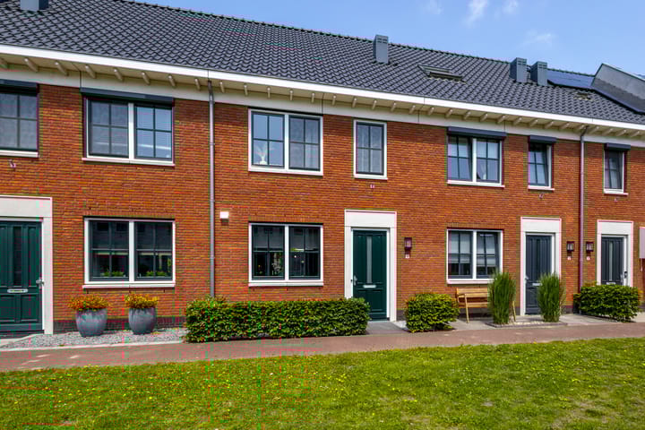 Brederode 10 in Hardinxveld-Giessendam