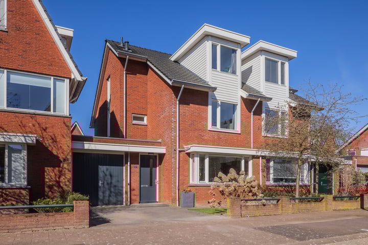 Breedspoor 6 in Arnhem foto