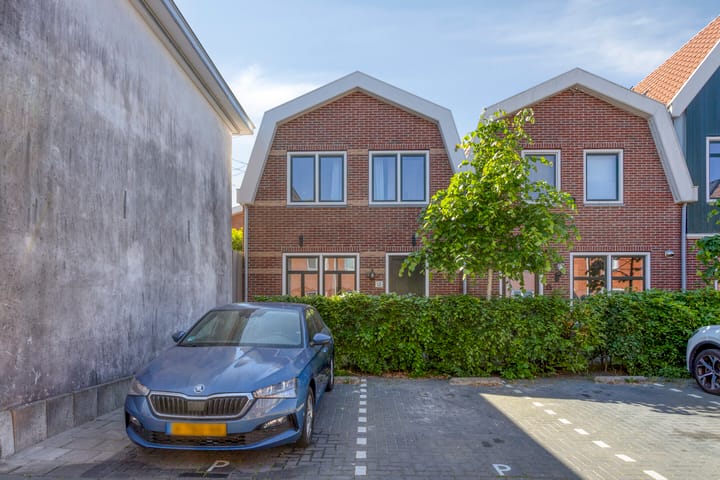 Breedweer 13 in Koog aan de Zaan foto