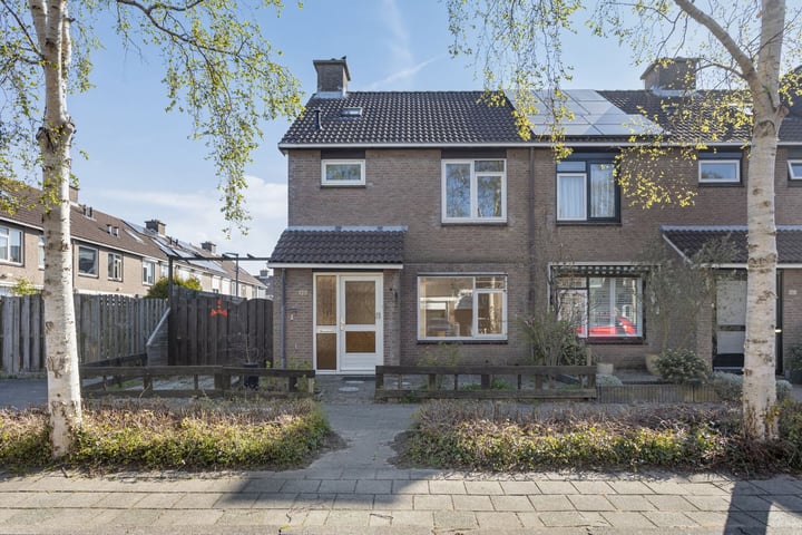 Breedweerlaan 120 in Heemskerk foto