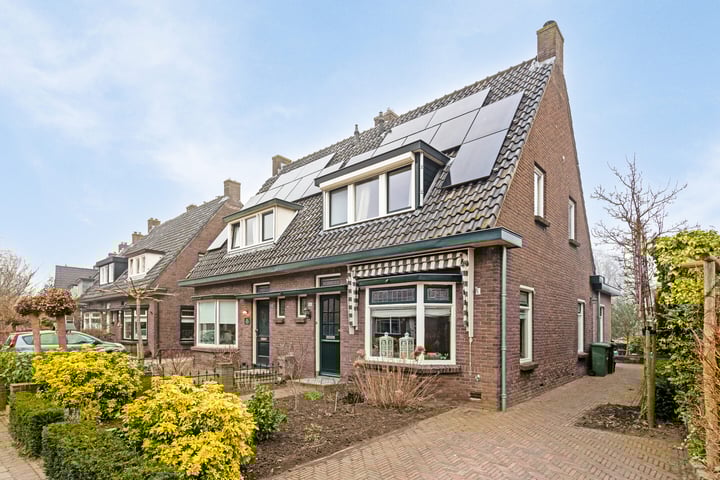 Breegraven 95 in Warnsveld foto