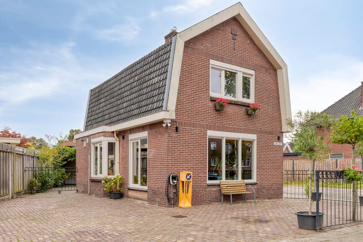 Breemarsweg 419 in Hengelo foto