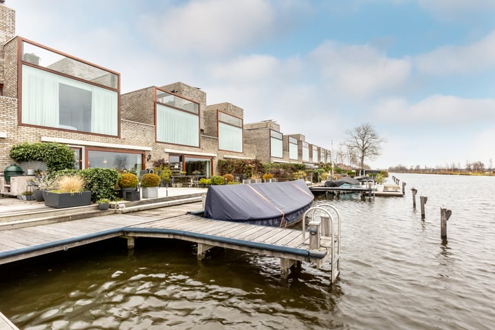 Breevaarthoek 10 in Gouda foto