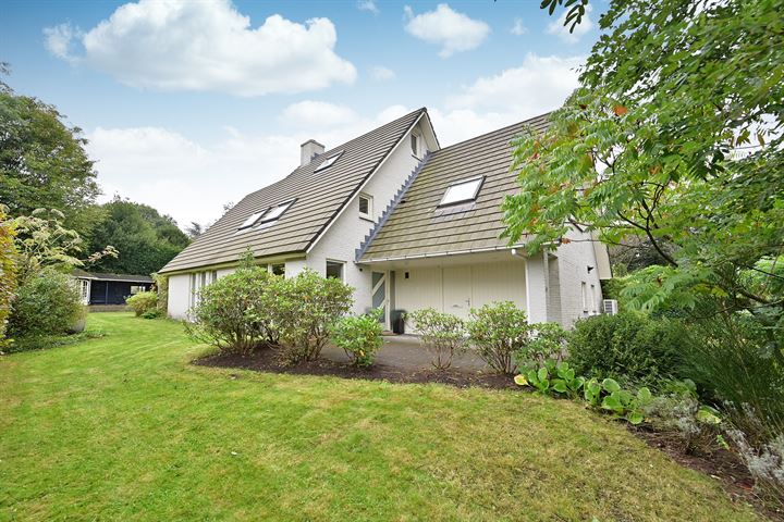 Breeweg 4 in Laren foto