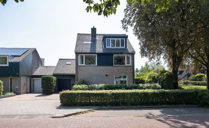 Bremlaan 26 in Heerhugowaard foto