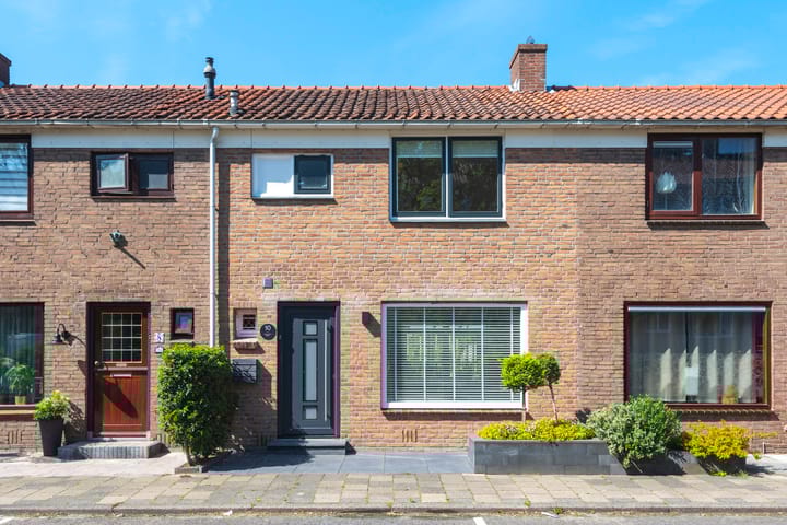Bremmersstraat 10 in Beverwijk foto