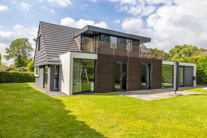 Briklaan 4 in Leek foto