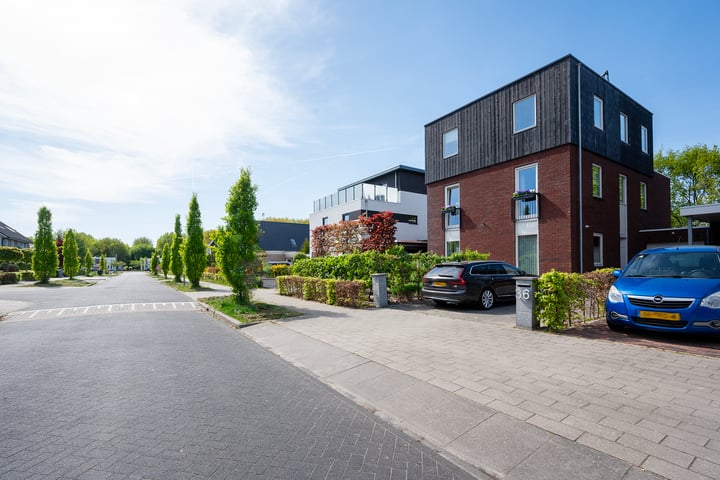 Brikzeil 36 in Almere foto