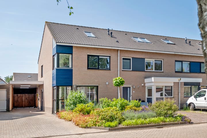 Briljantstoep 51 in Assen foto