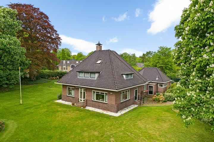 Brink 25 in Gieten foto