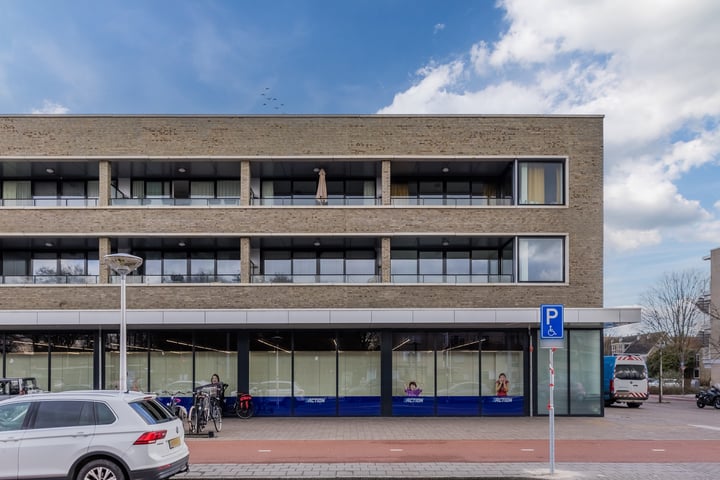 Brink 74 in Amstelveen foto