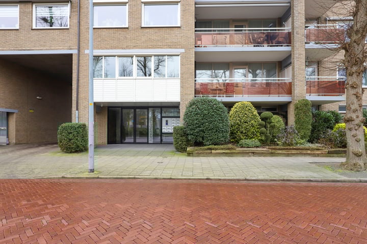 Brinklaan 304 in Apeldoorn foto