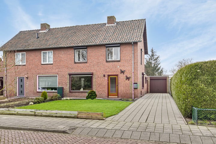 Broekerstraat 27b in Leende foto