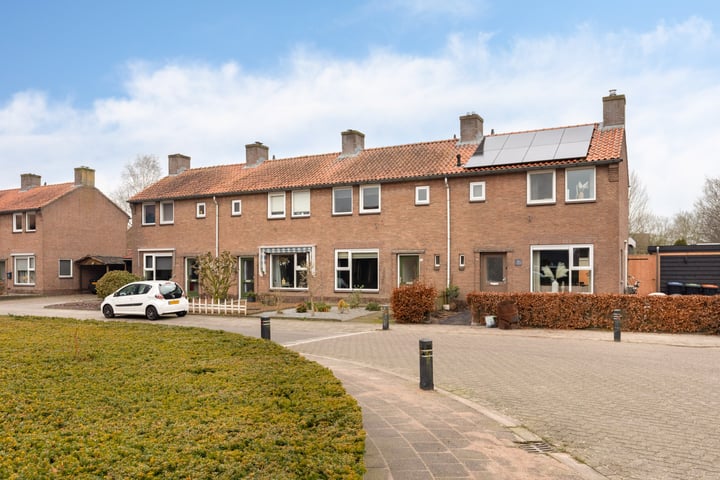 Broekhuizenstraat 22 in Terschuur foto