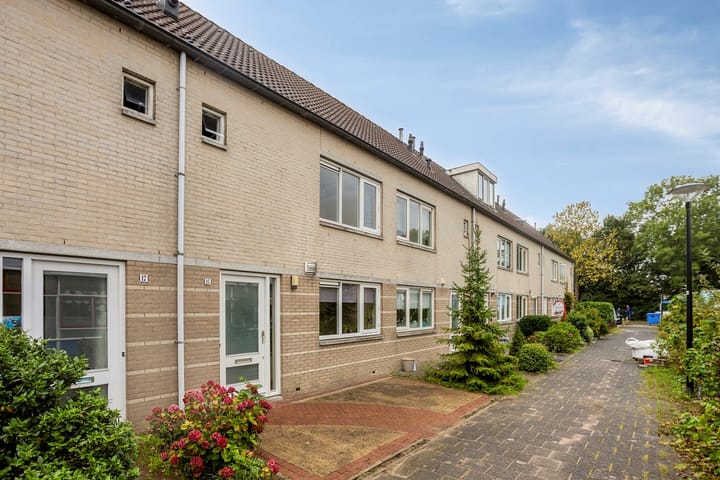 Broekzijdselaan 15 in Abcoude