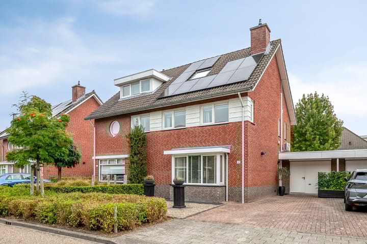 Broenshofweide 10 in Helmond foto
