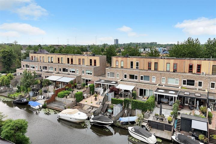 Brommy en Tommystraat 17 in Almere foto