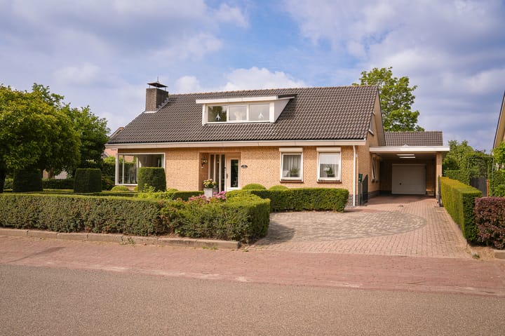 Brouwersstraat 12 in Beneden-Leeuwen foto
