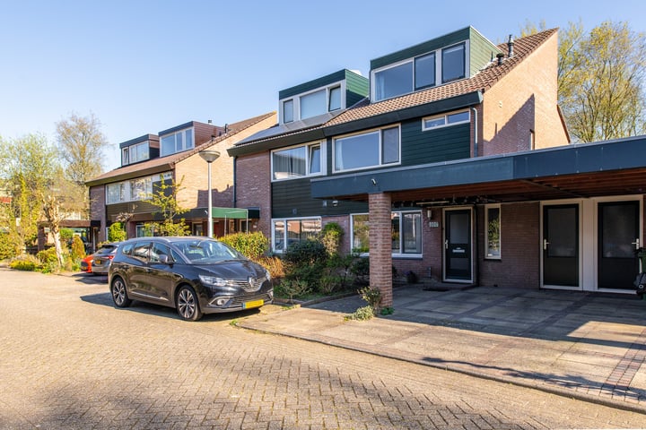 Brugakker 1007 in Zeist foto