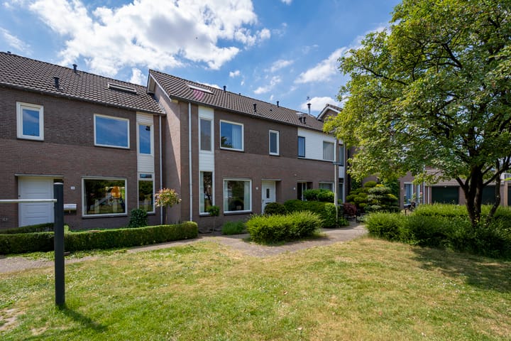 Bruggenrijt 25 in Tilburg foto