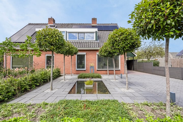 Foto van woning Bruglaan 32, Aadorp
