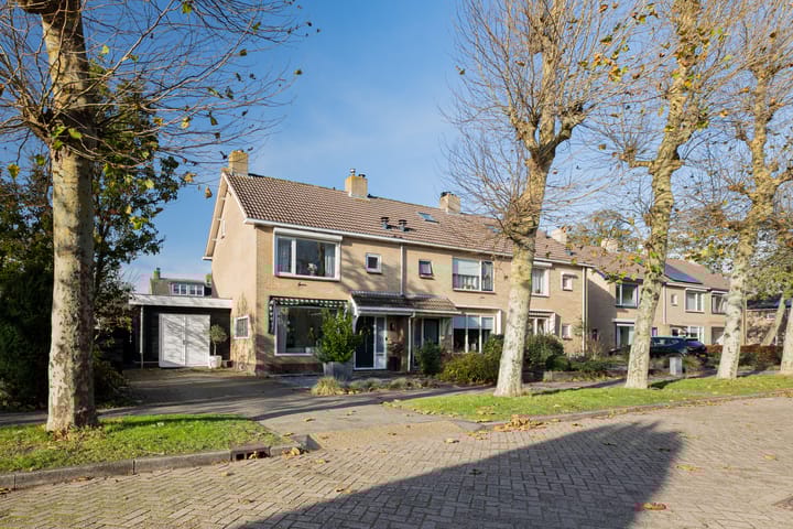 Brugstraat 12 in Limmen