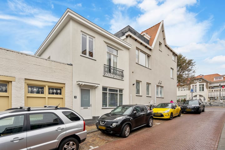 Brugstraat 19 in Zandvoort foto