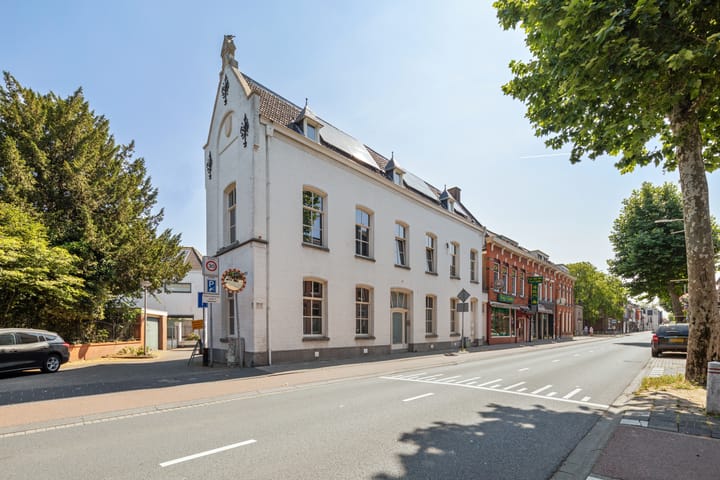 Brugstraat 42 in Roosendaal