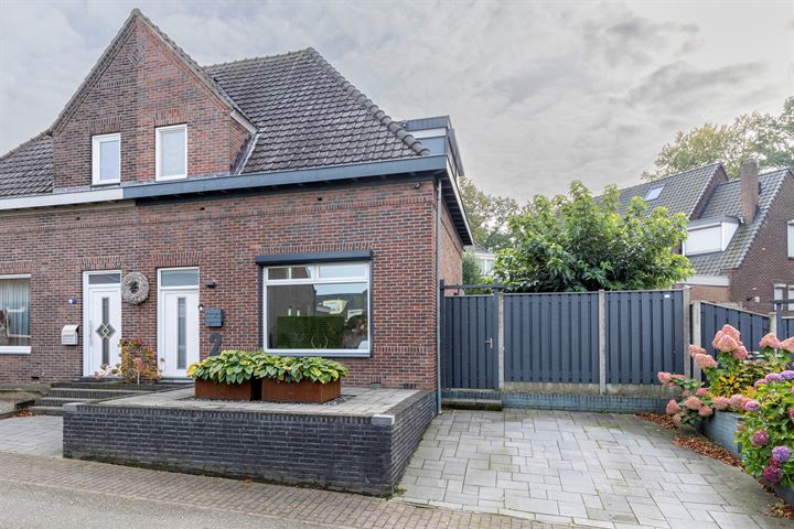 Brunahildestraat 2 in Brunssum foto