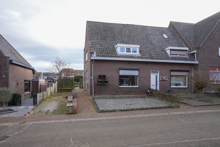 Brunahildestraat 48 in Brunssum foto