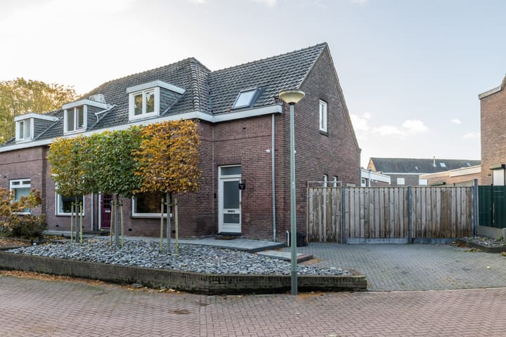 Brunahildestraat 74 in Brunssum