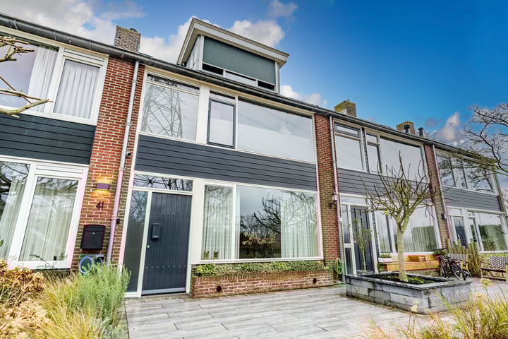 Brunita J. Gemmekelaan 41 in Voorschoten foto