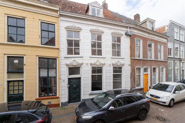 Buiten Nieuwstraat 24 in Kampen foto