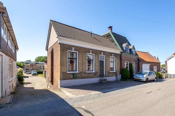 Buitendams 265 in Hardinxveld-Giessendam foto