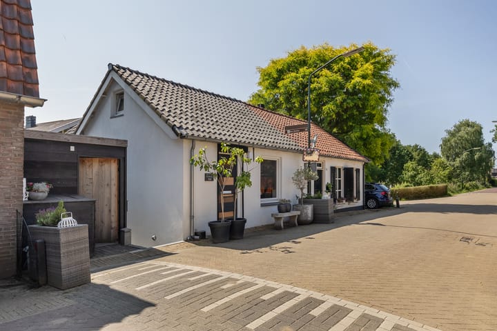Buitendijk 102 in Hank foto
