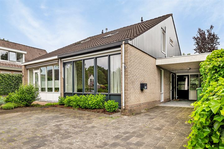 Buitenes 39A in Assen foto