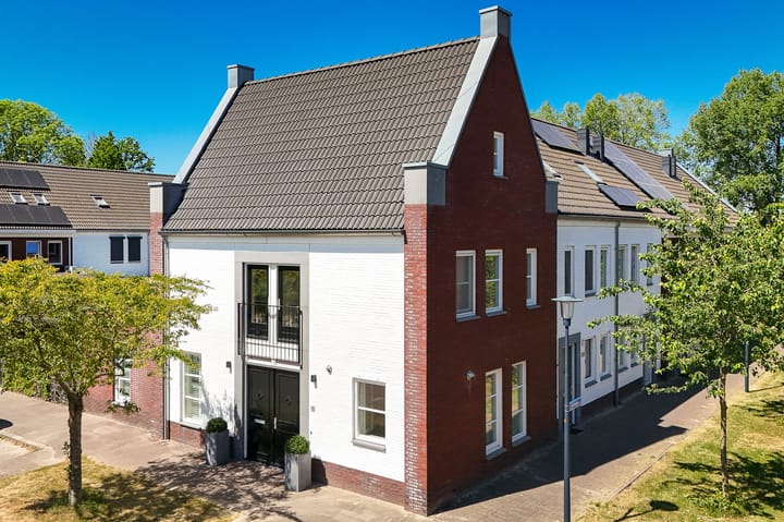 Buitenhof 1 in Meteren