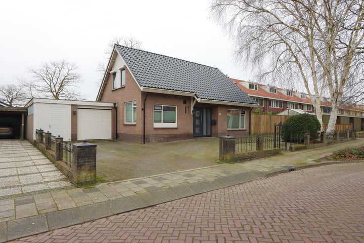 Buitenkant 21 in Biddinghuizen foto