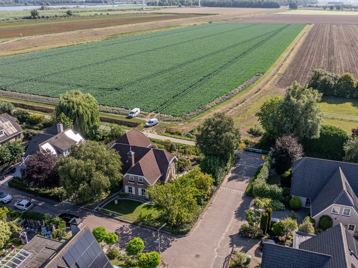 Buitenlanden 2 in Heinenoord foto