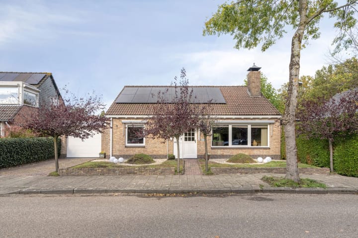 Buitenwal 2 in Prinsenbeek foto