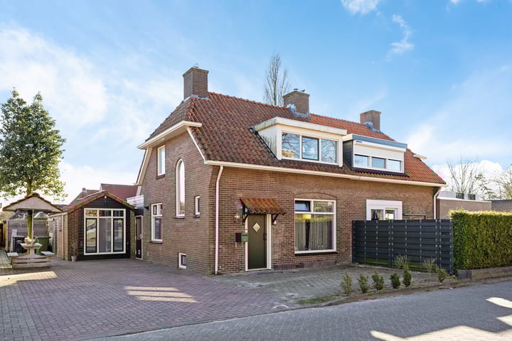 Buitenweg 18 in Emmen foto