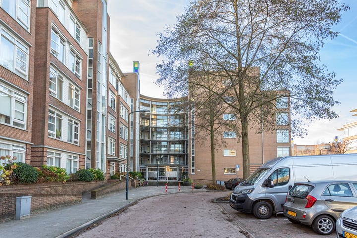 Buizerdlaan 277 in Leidschendam foto