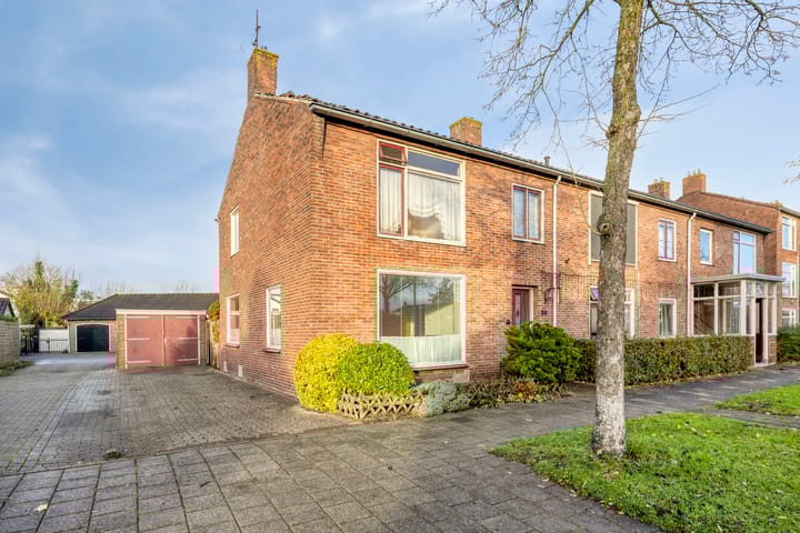 Buizerdstraat 80 in Assen