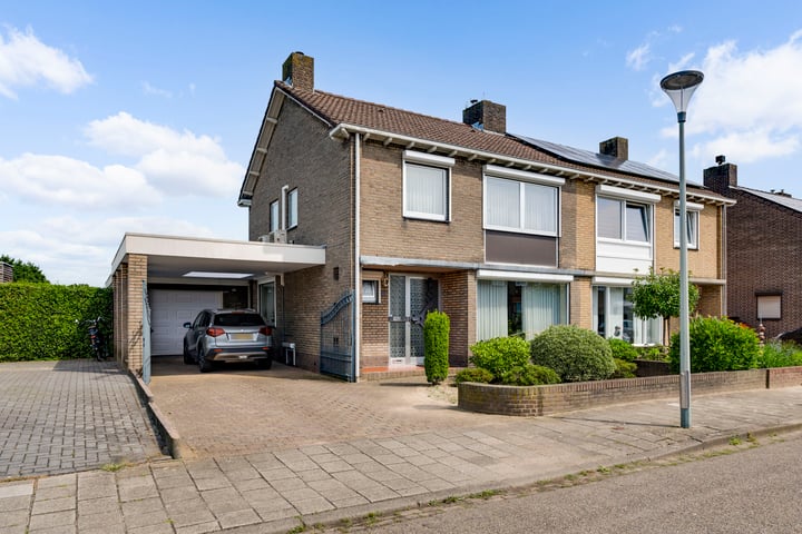 Bunderstraat 8 in Brunssum foto
