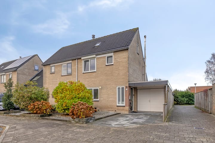 Bunschotenlaan 54 in Emmeloord