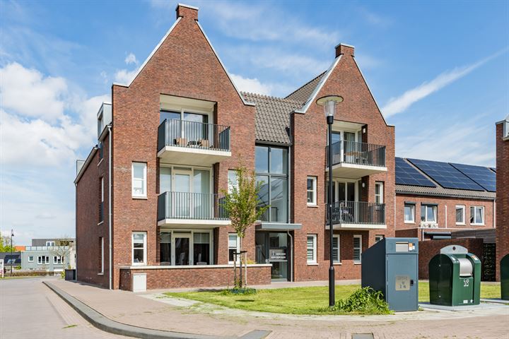 Burchtplein 1 in Geertruidenberg foto