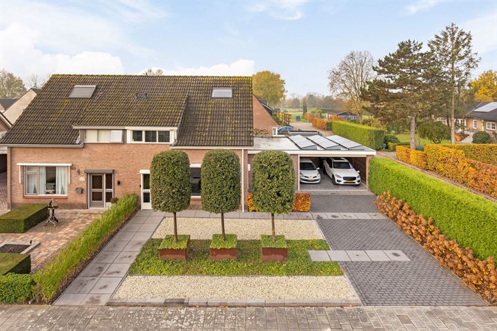 Burchtstraat 15 in Zuilichem foto